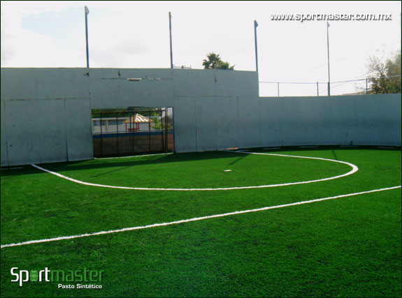 Toma de cancha de futbol rápido en el Colegio La Paz